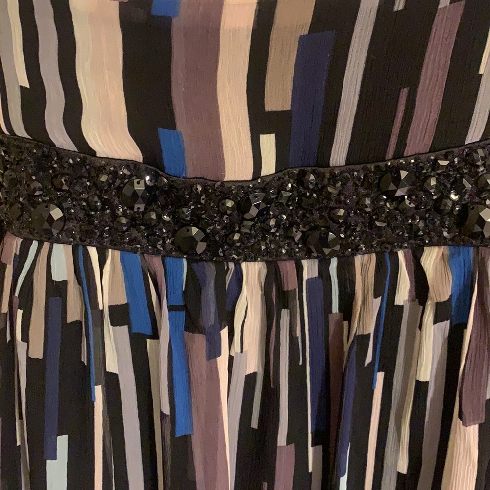 Vertigo dress - Picture 11 of 12